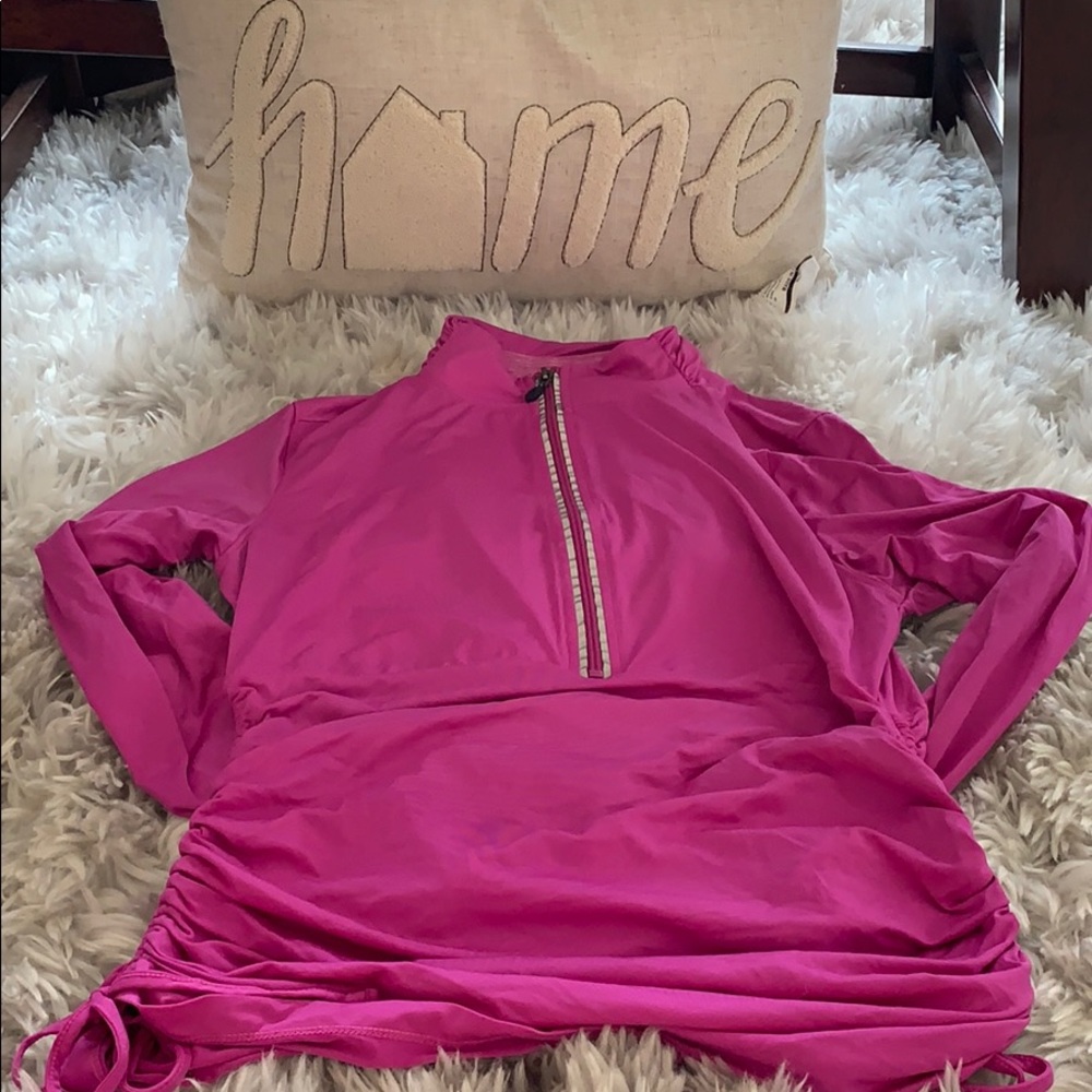 Quarter zip, athletic pullover, size M
